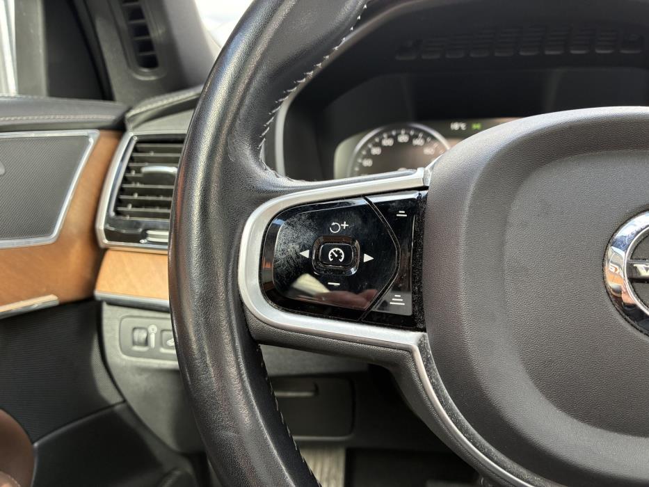 VOLVO XC90 2019