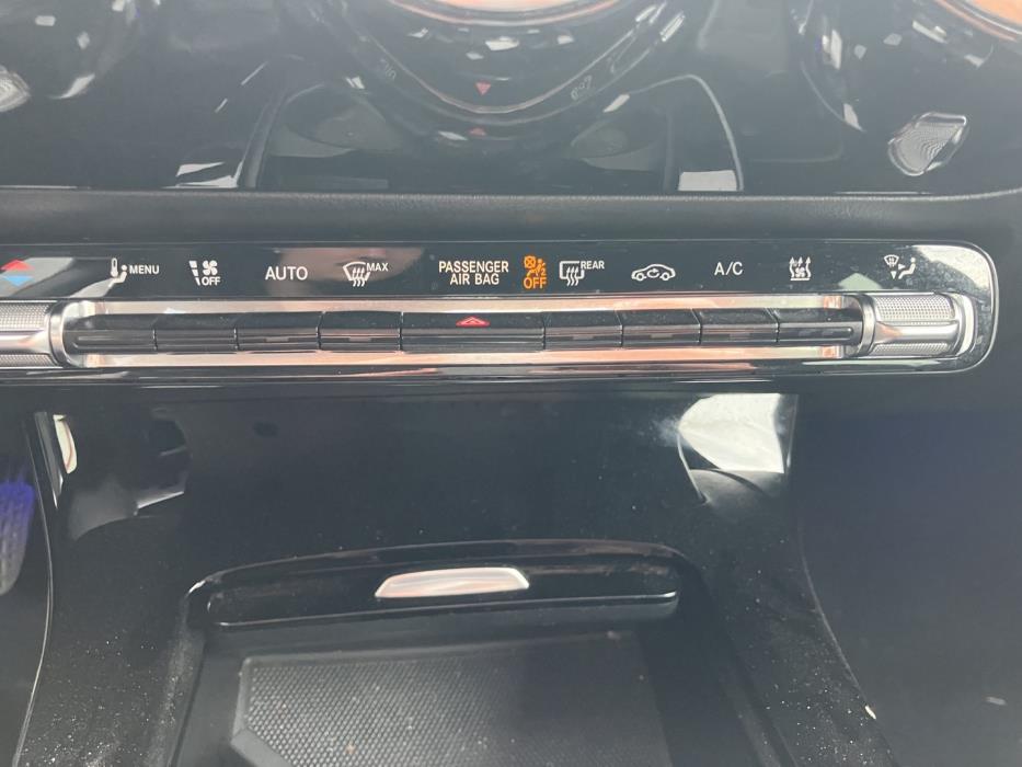 MERCEDES-BENZ CLA 2023