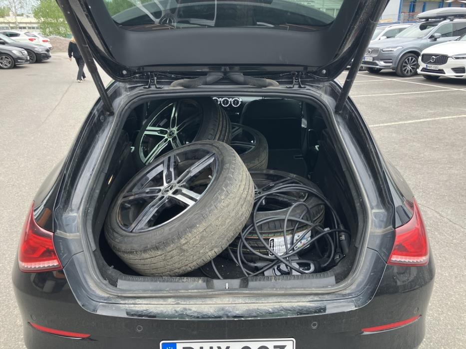 MERCEDES-BENZ CLA 2023