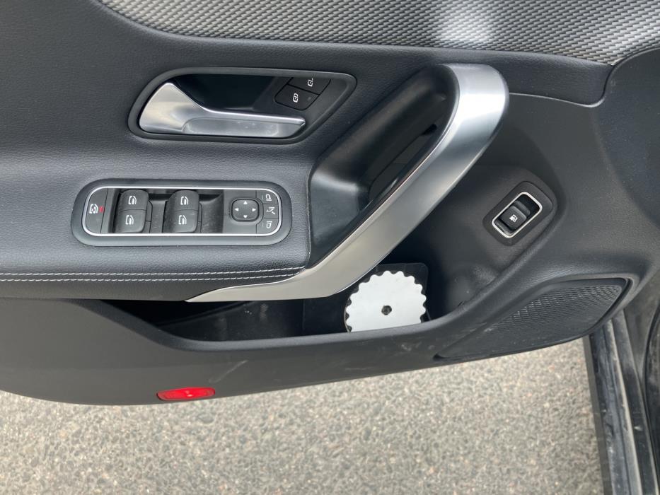 MERCEDES-BENZ CLA 2023