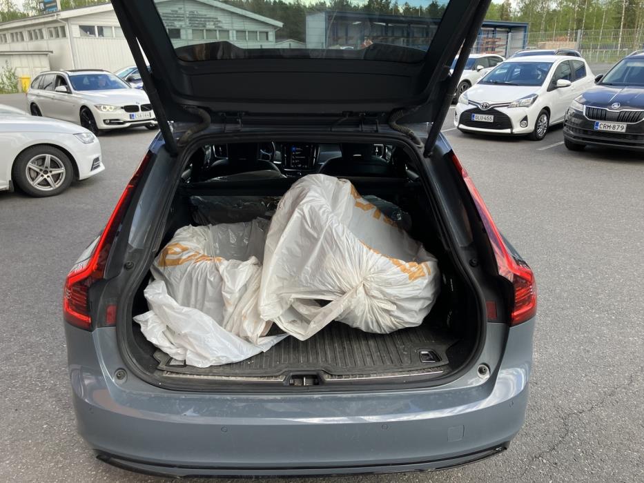VOLVO V90 2020
