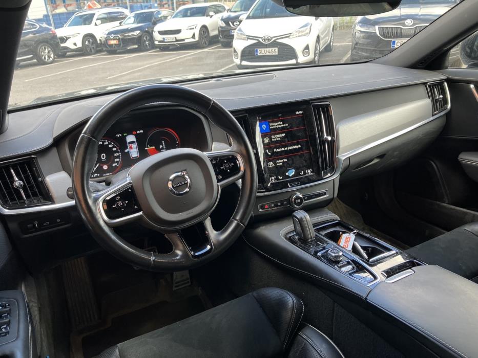 VOLVO V90 2020