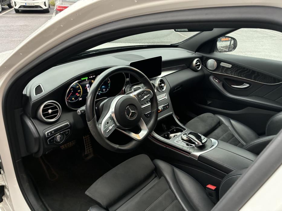 MERCEDES-BENZ C 2020