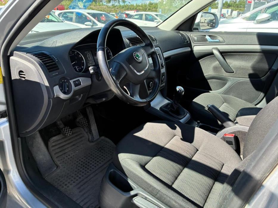 SKODA Octavia 2010