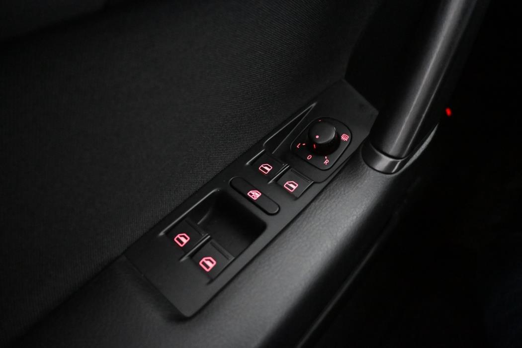 VOLKSWAGEN Passat 2013