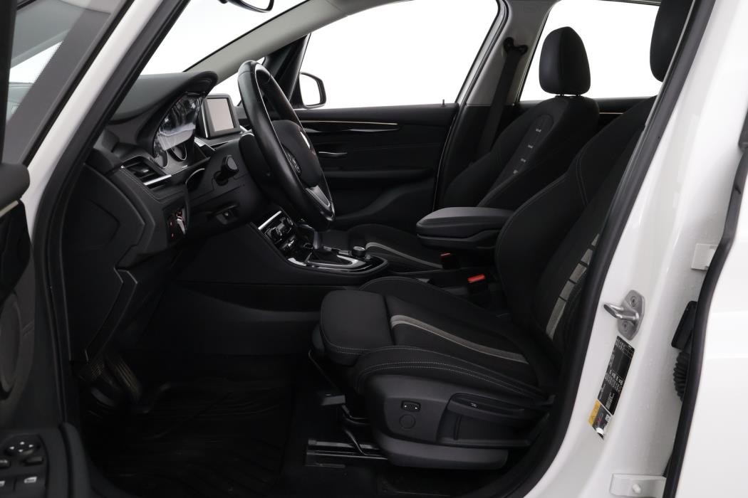 BMW 225 2016