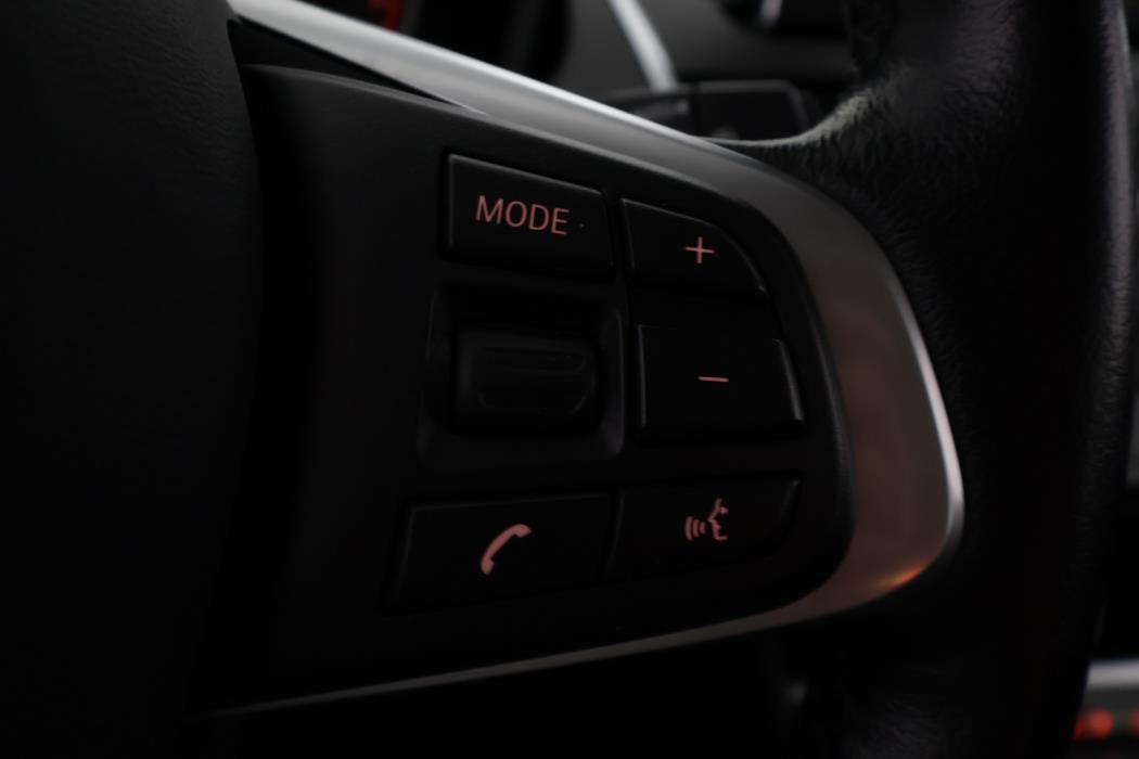 BMW 225 2016