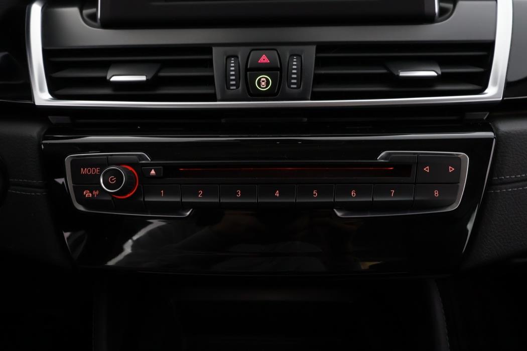 BMW 225 2016