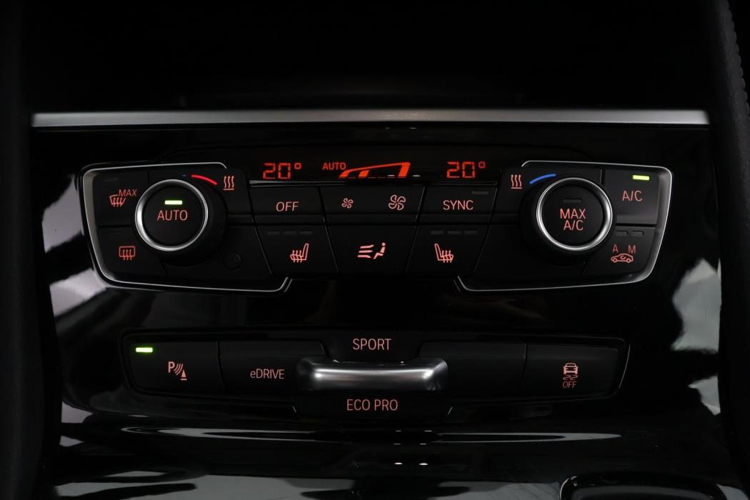 BMW 225 2016