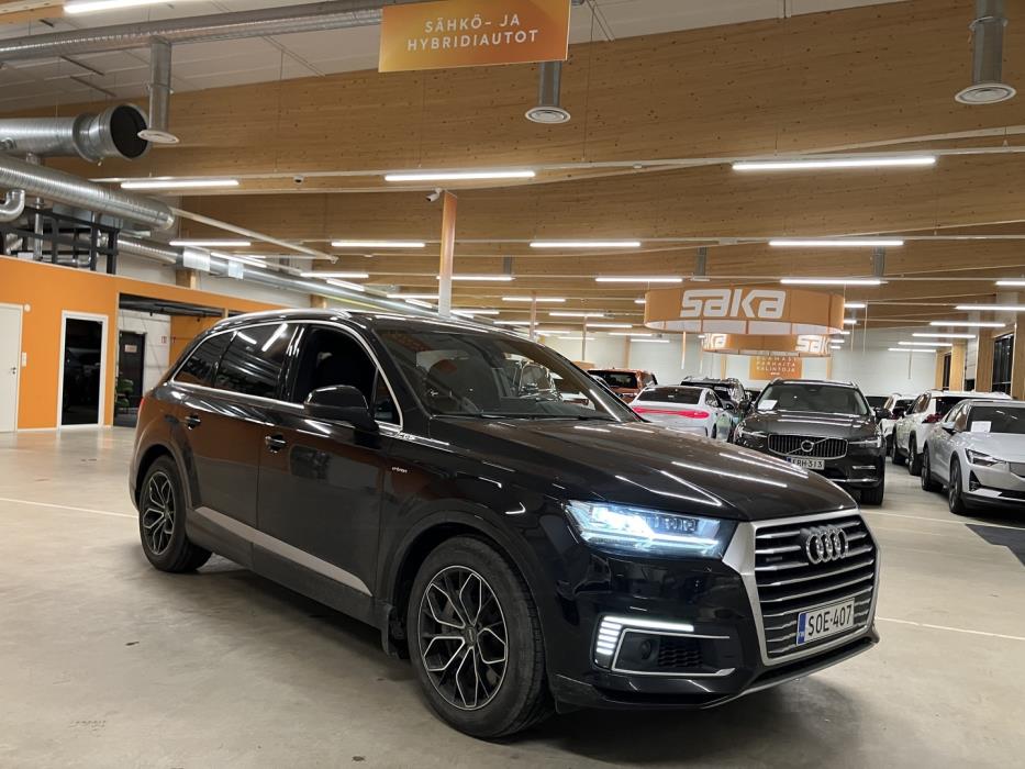 AUDI Q7 2018