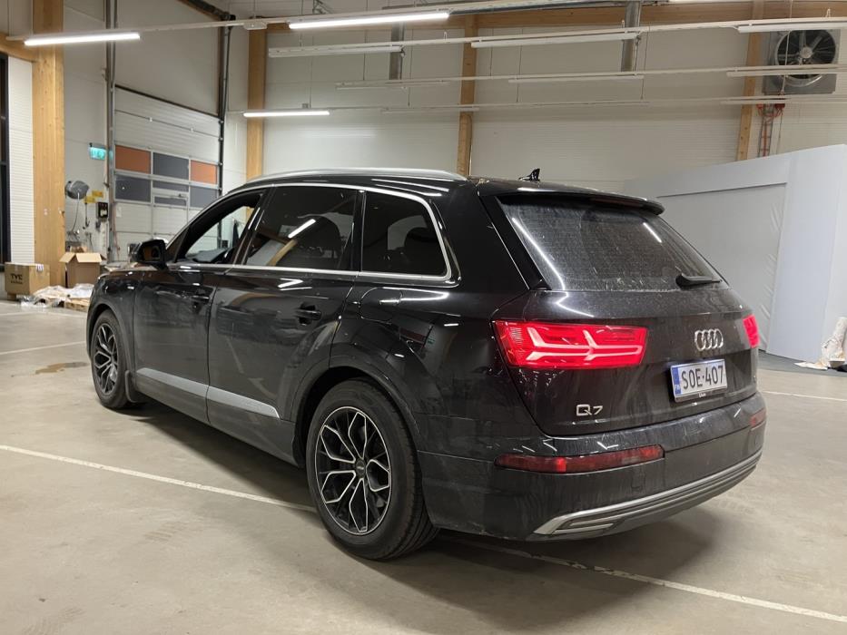 AUDI Q7 2018