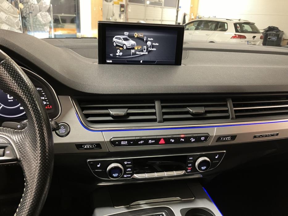 AUDI Q7 2018