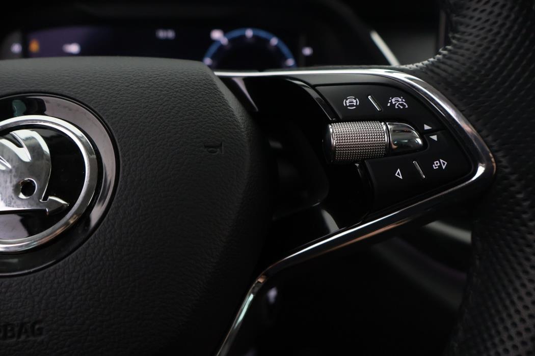 SKODA Octavia 2021