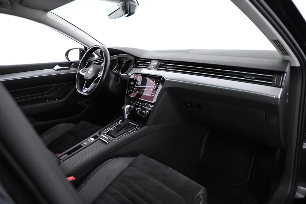 VOLKSWAGEN Passat 2020