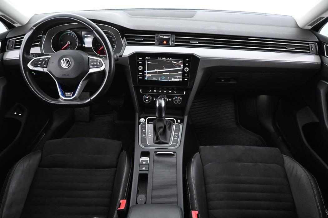 VOLKSWAGEN Passat 2020
