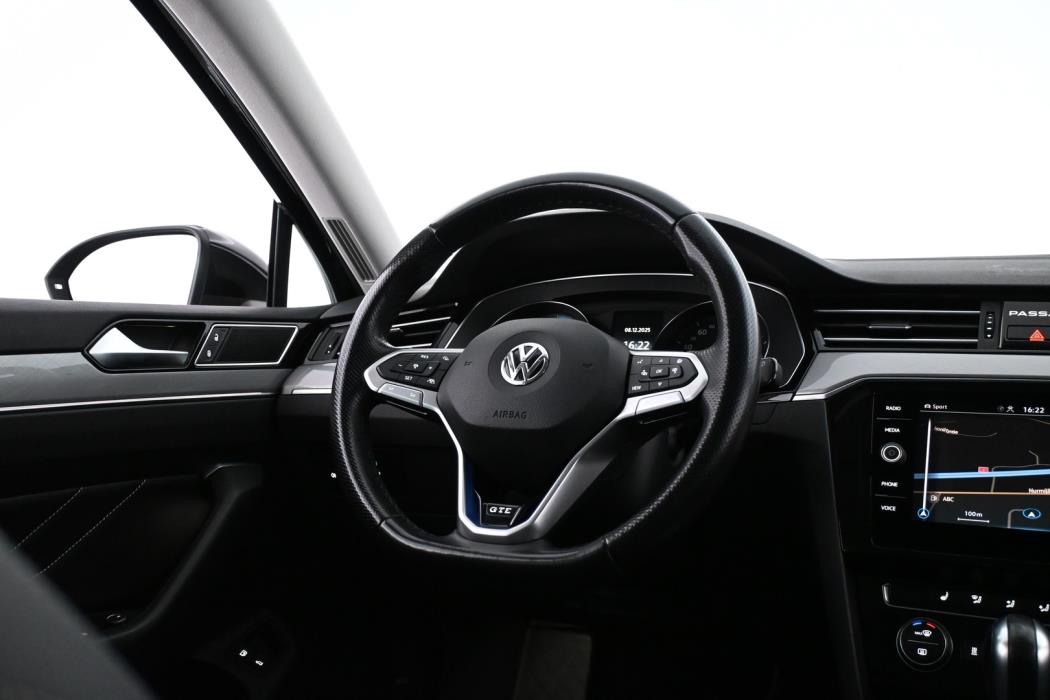 VOLKSWAGEN Passat 2020