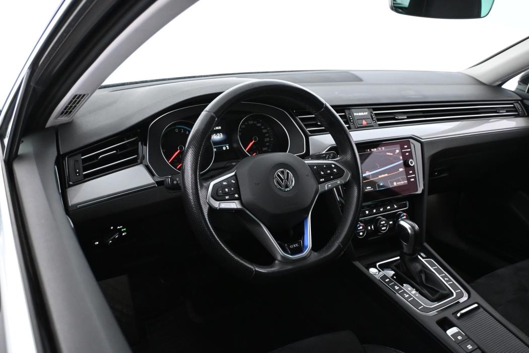 VOLKSWAGEN Passat 2020