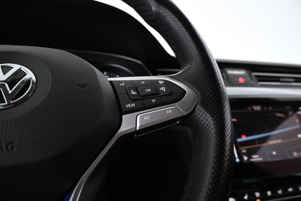 VOLKSWAGEN Passat 2020