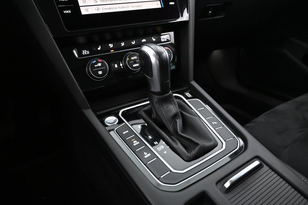 VOLKSWAGEN Passat 2020