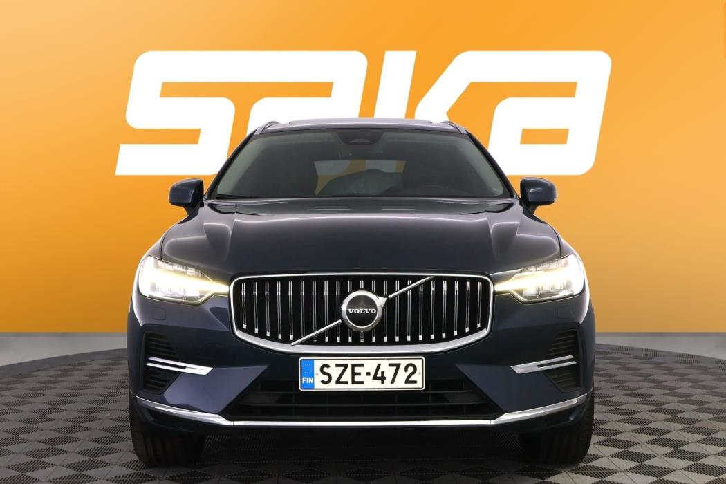 VOLVO XC60 2022