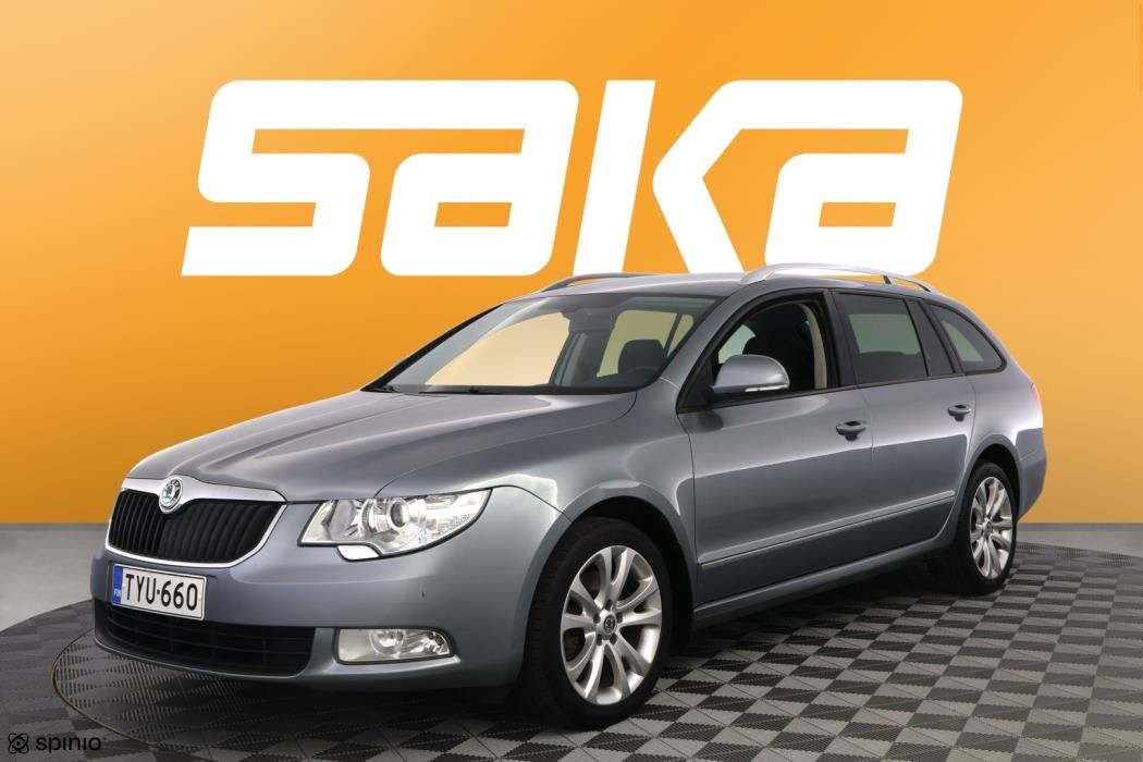 SKODA Superb 2012