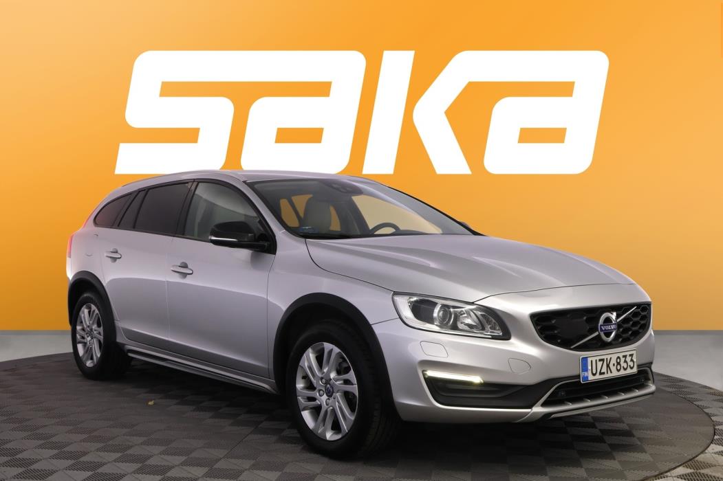 VOLVO V60 Cross Country 2017