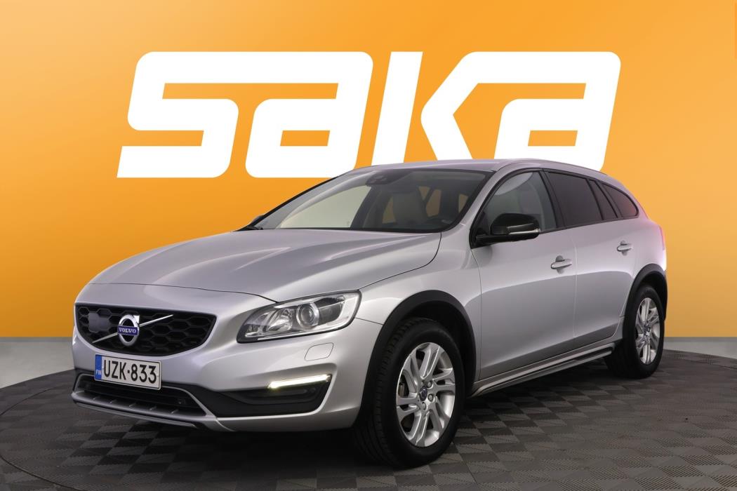 VOLVO V60 Cross Country 2017