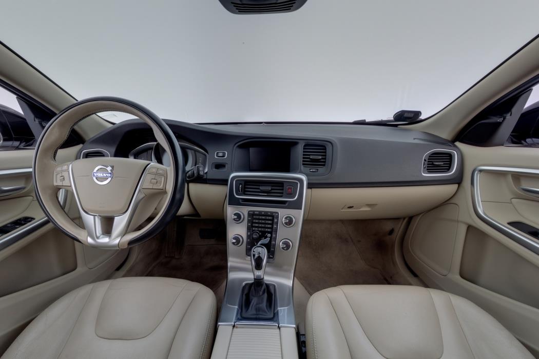 VOLVO V60 Cross Country 2017