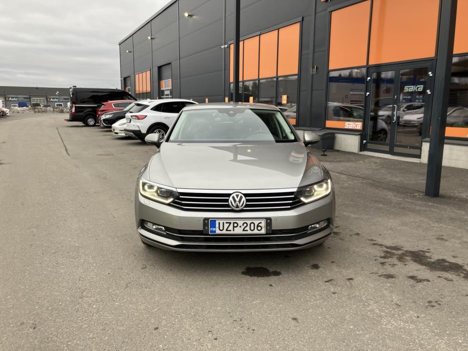 VOLKSWAGEN Passat 2017