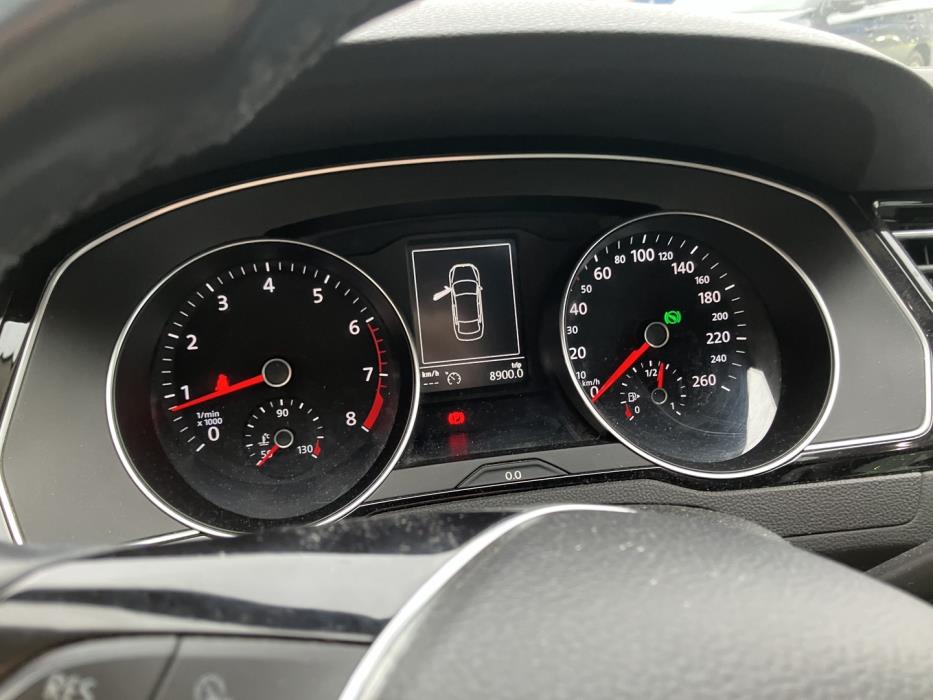 VOLKSWAGEN Passat 2017