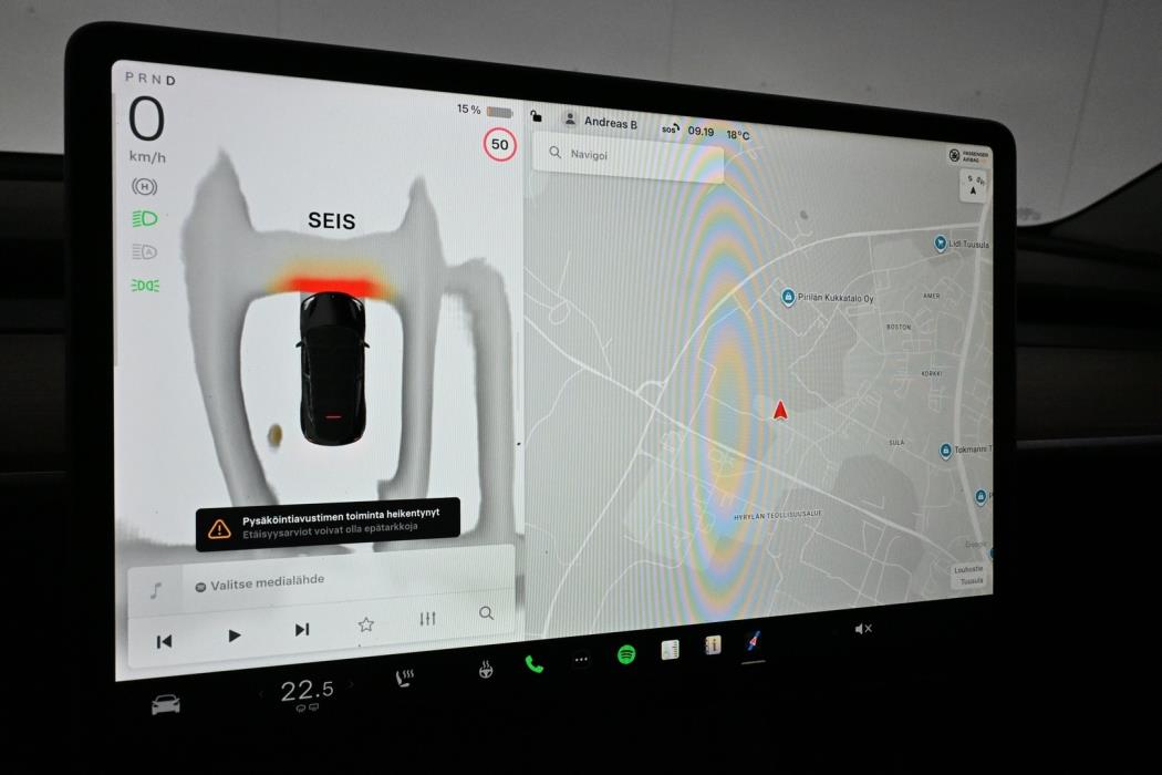 TESLA Model Y 2023
