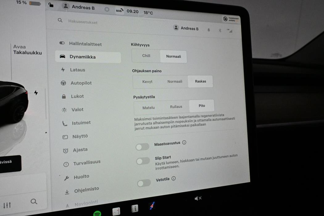 TESLA Model Y 2023