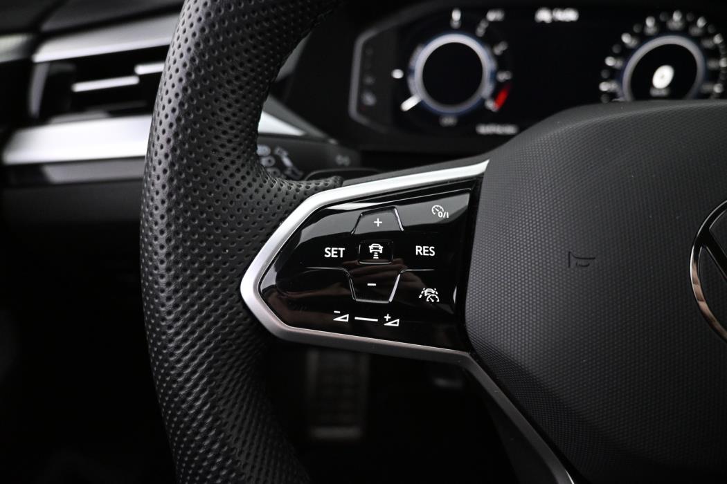 VOLKSWAGEN Arteon 2023