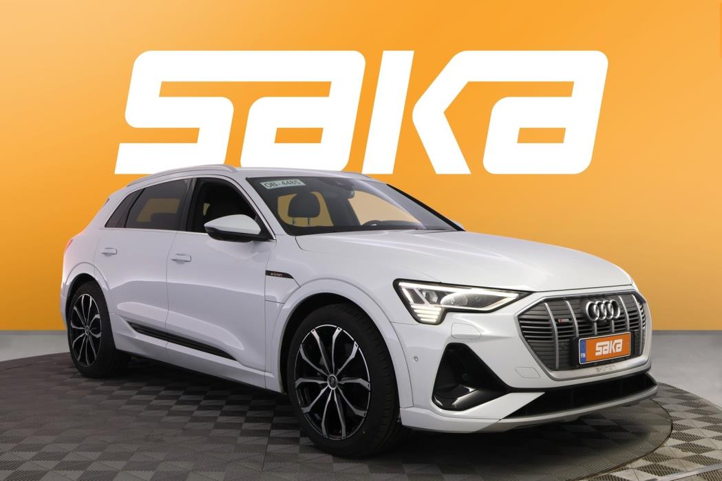 AUDI e-tron 2023