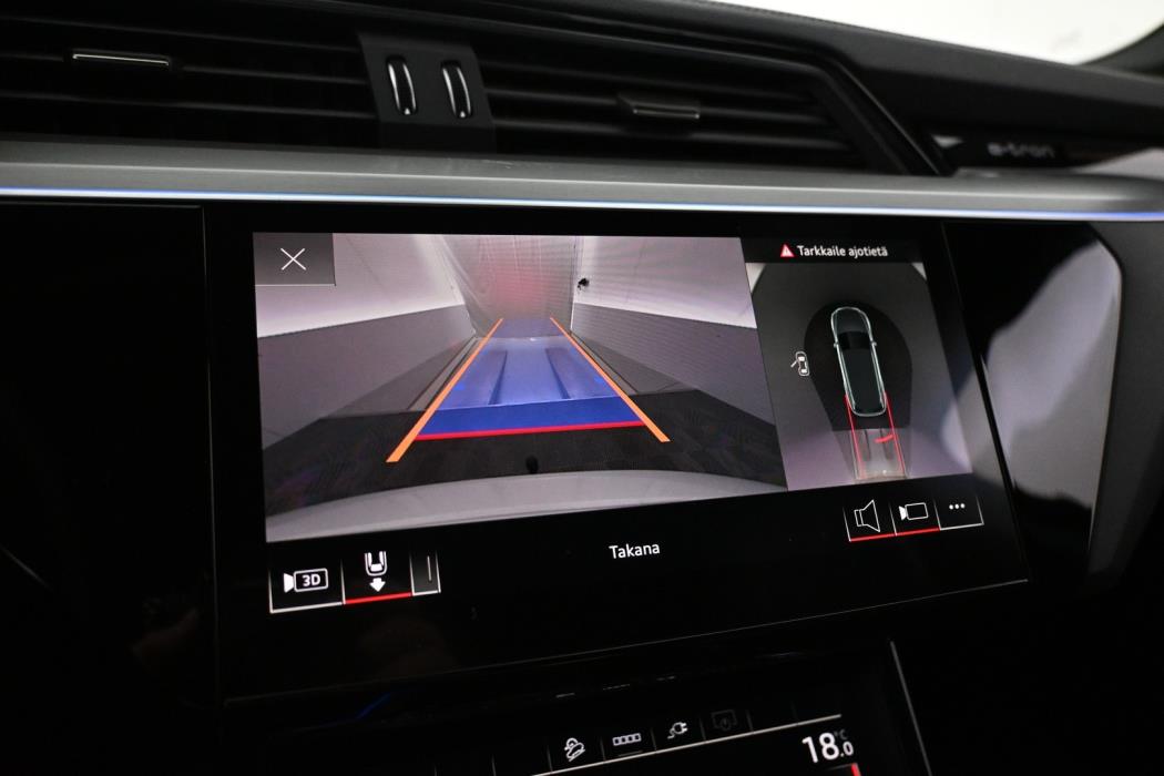 AUDI e-tron 2023