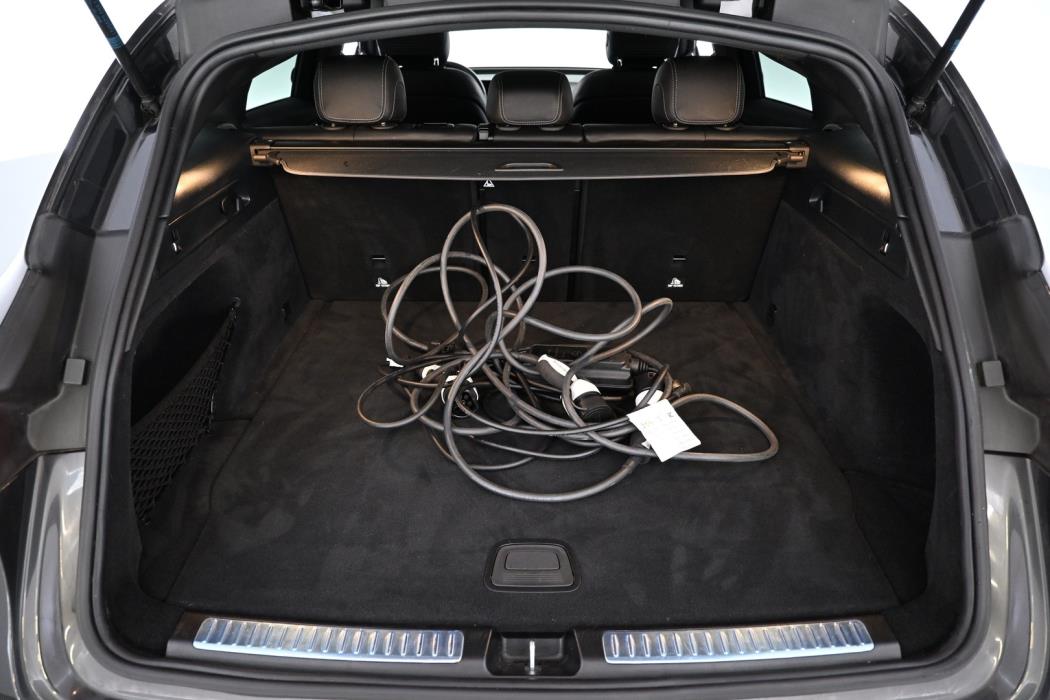 MERCEDES-BENZ EQC 2021