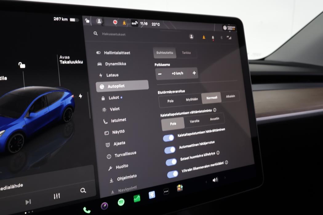 TESLA Model Y 2023