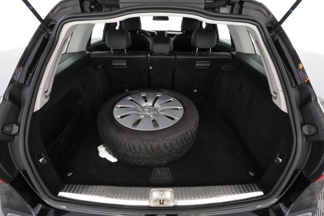 MERCEDES-BENZ C 2018