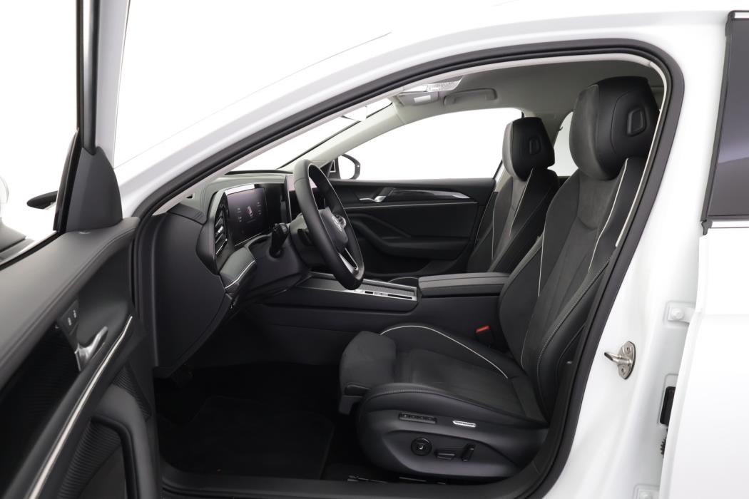 VOLKSWAGEN Passat 2026