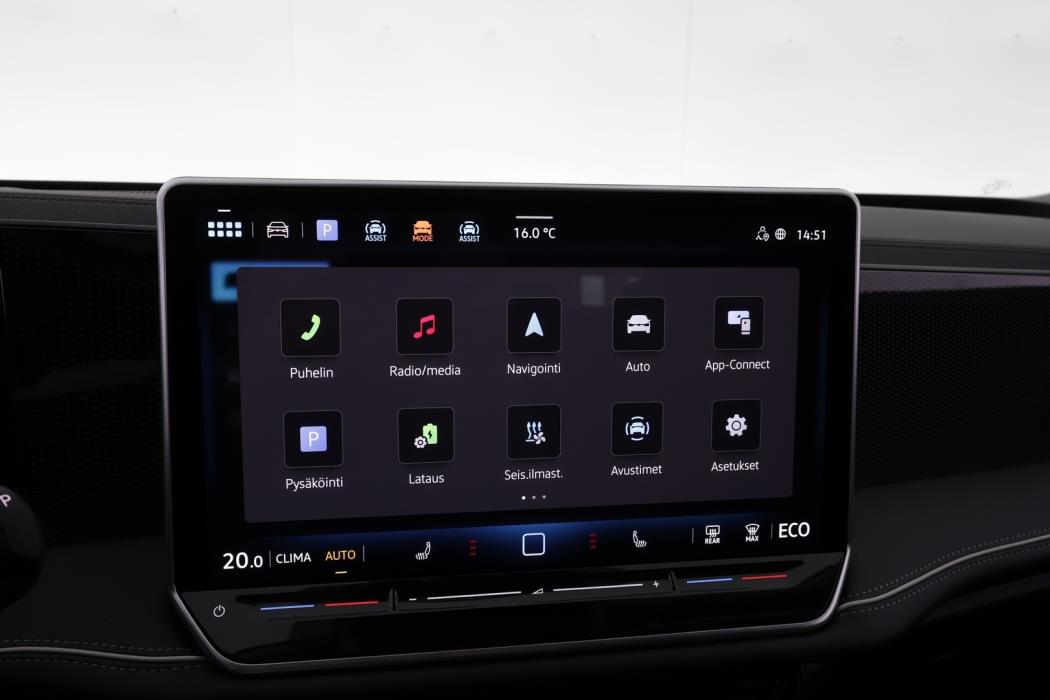 VOLKSWAGEN Passat 2026