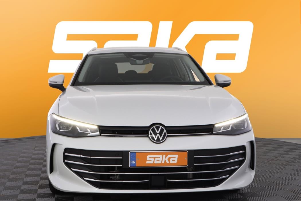 VOLKSWAGEN Passat 2026