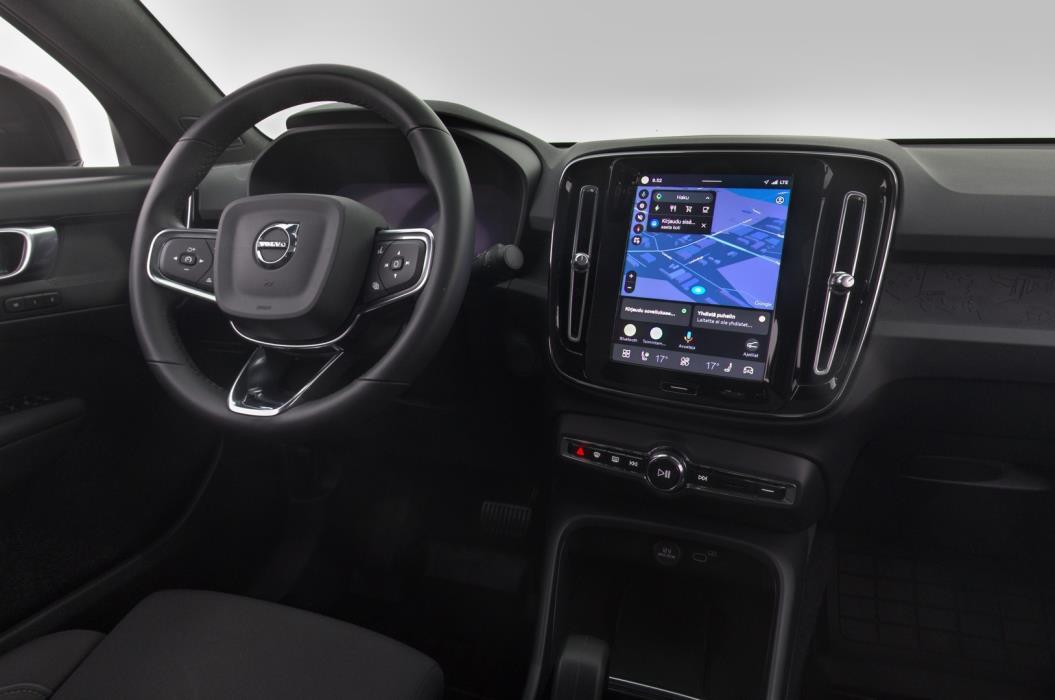 VOLVO C40 2023