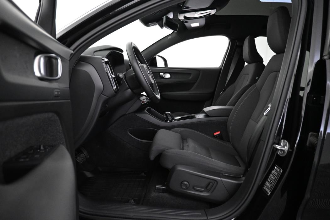 VOLVO C40 2023