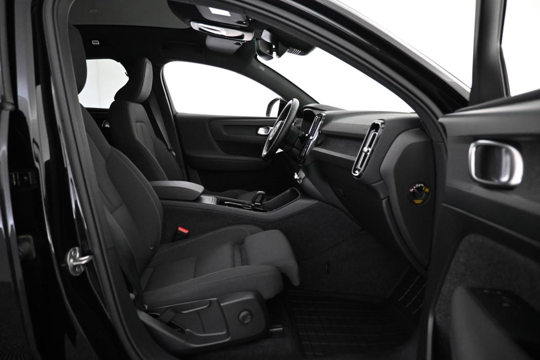 VOLVO C40 2023
