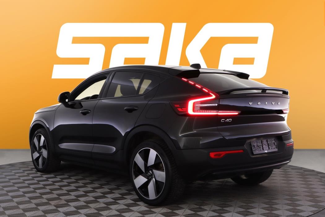 VOLVO C40 2023