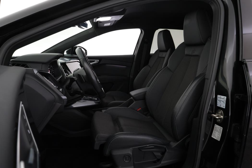 AUDI Q4 e-tron 2023