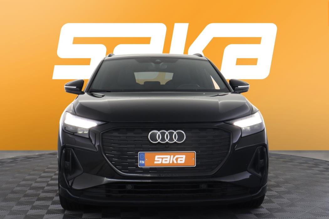 AUDI Q4 e-tron 2023