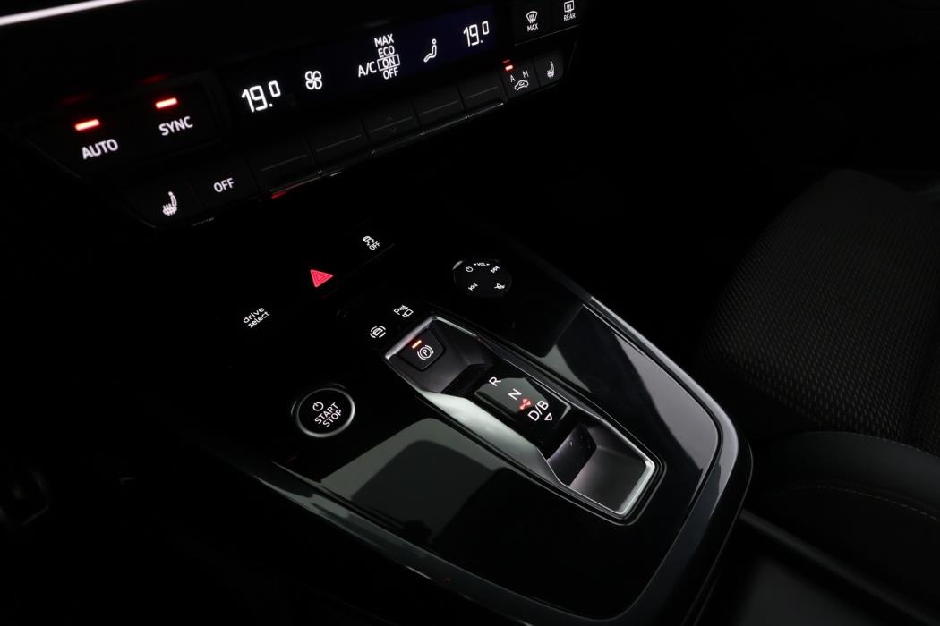 AUDI Q4 e-tron 2023