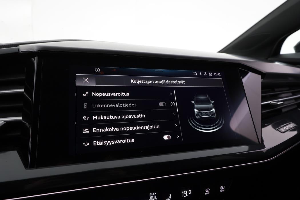AUDI Q4 e-tron 2023