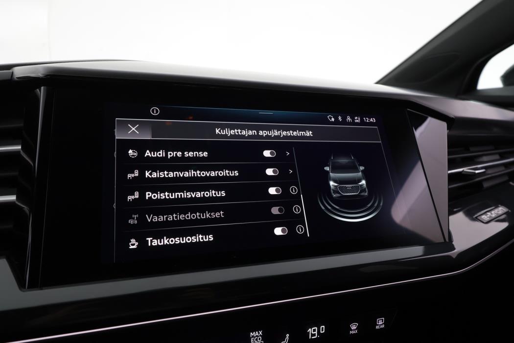 AUDI Q4 e-tron 2023